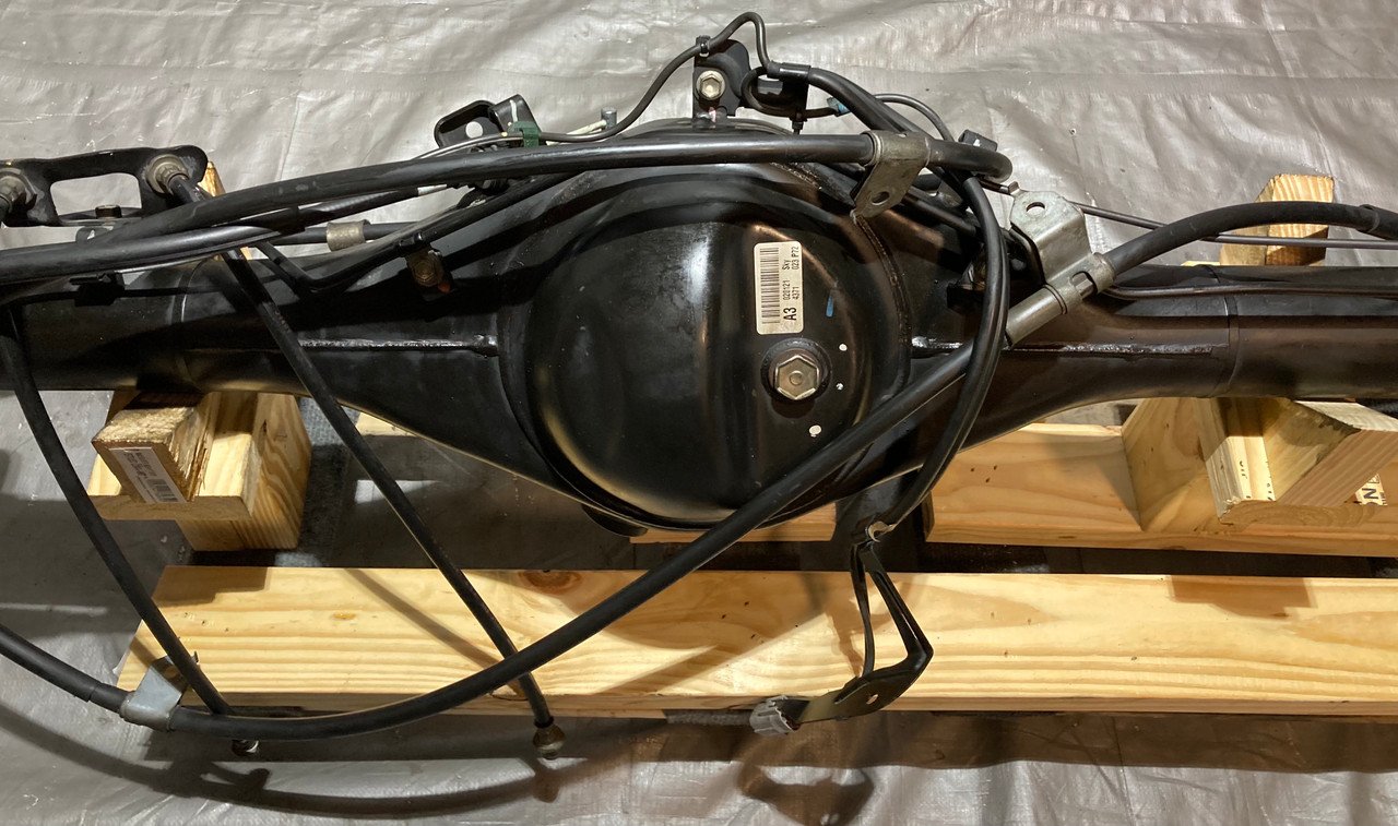 2016-2023 Toyota Tacoma 2.7 RWD Rear Axle Assembly / Differential / 4.30 / Automatic / TC002 - Image 10