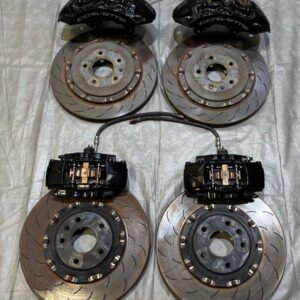 2015-2019 Chevrolet C7 Corvette Grand Sport Brembo Brake Calipers w/ Rotors / Black / Set of 4 / 40K C7008