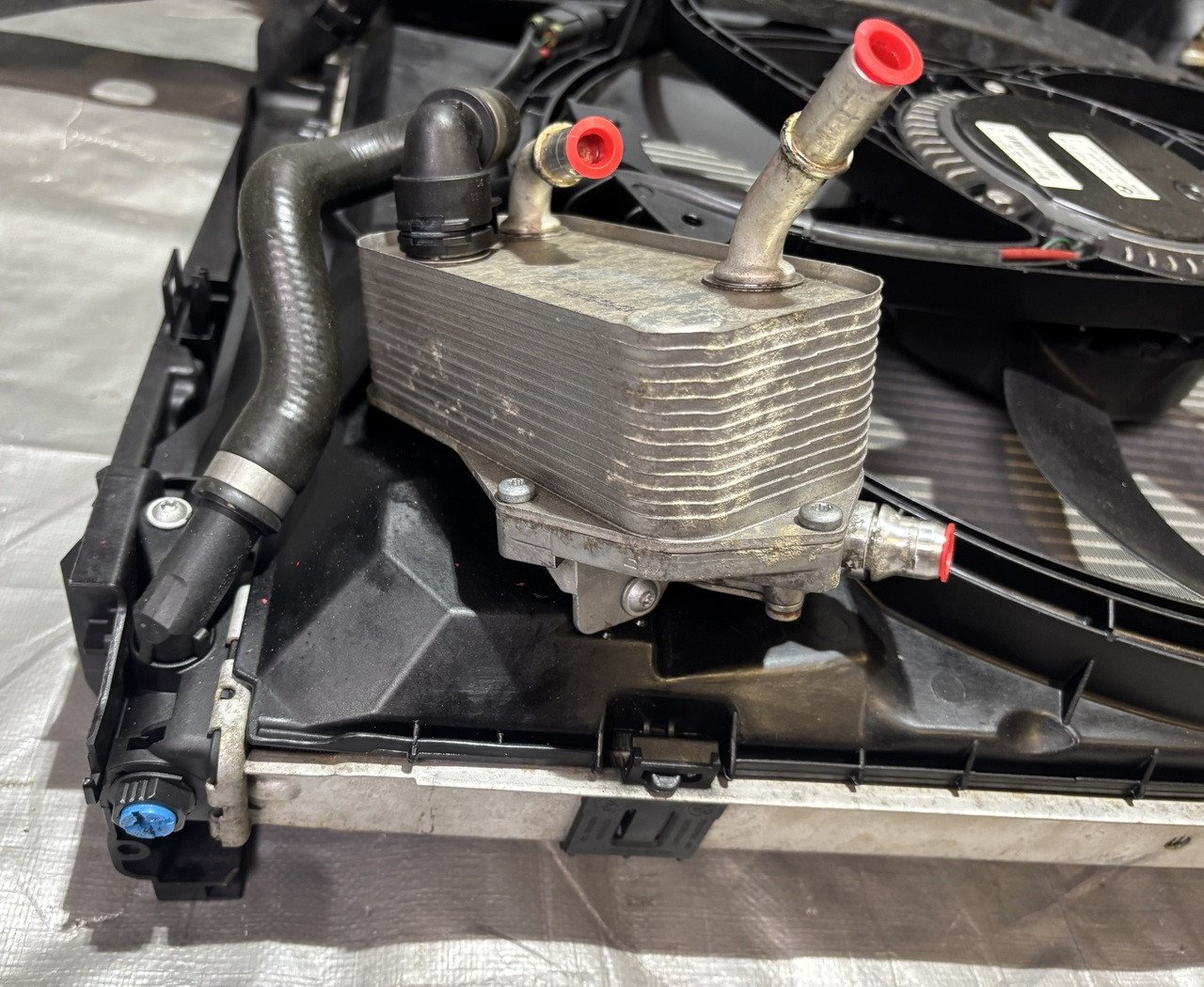 2009-2011 BMW E89 Z4 sDrive30i Front Core Support w/ Radiator / Cooling Fan / Impact Beam / 81K Z4908 - Image 19