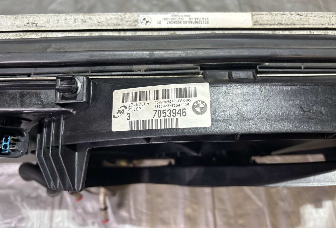 2009-2011 BMW E89 Z4 sDrive30i Front Core Support w/ Radiator / Cooling Fan / Impact Beam / 81K Z4908 - Image 13
