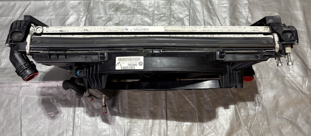 2009-2011 BMW E89 Z4 sDrive30i Front Core Support w/ Radiator / Cooling Fan / Impact Beam / 81K Z4908 - Image 12