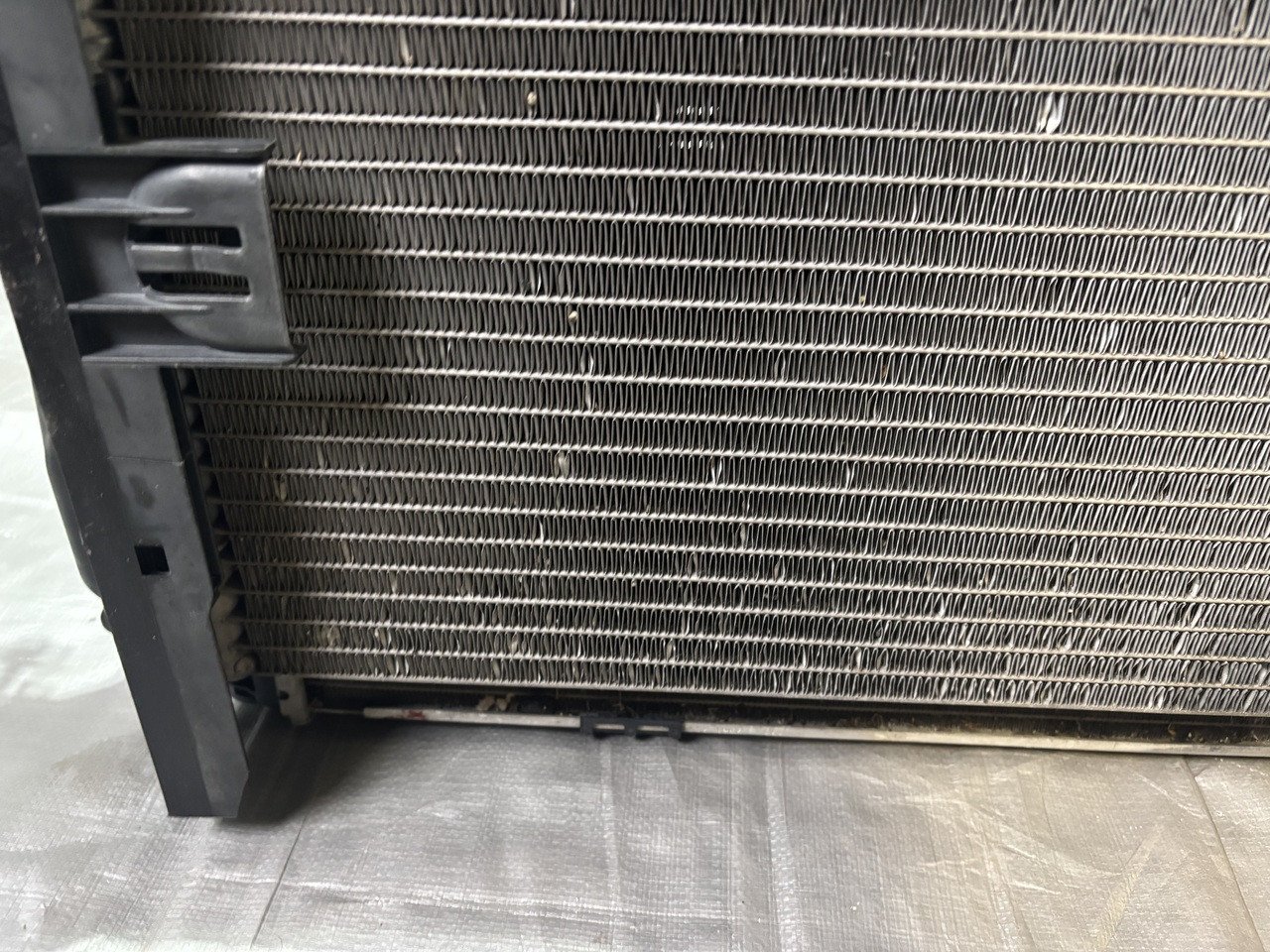 2009-2011 BMW E89 Z4 sDrive30i Front Core Support w/ Radiator / Cooling Fan / Impact Beam / 81K Z4908 - Image 10